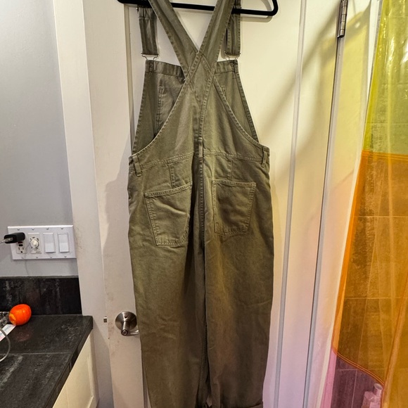 Free People Ziggy Overall in green/khaki - Picture 3 of 5